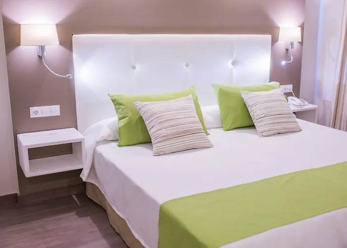 Hotel Rf San Borondon
